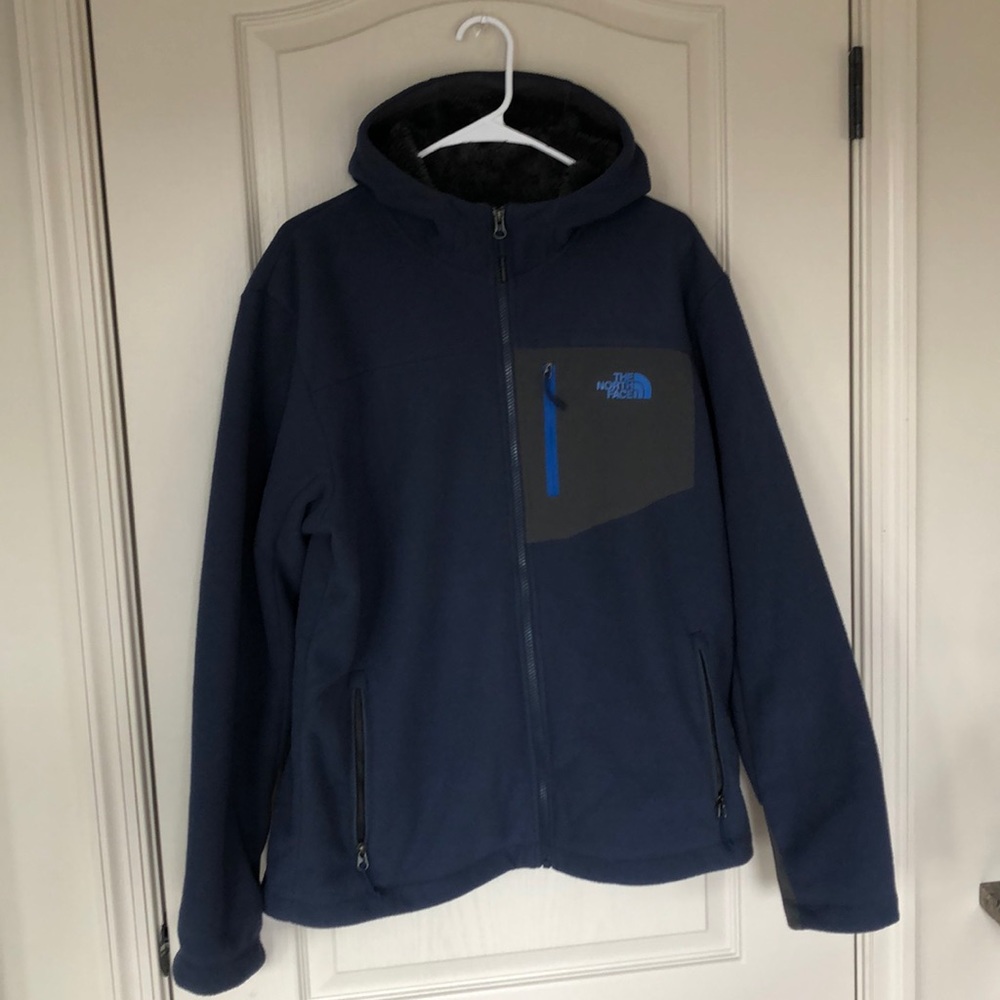 The North Face Chimborazo Fleece Hooded Jacket